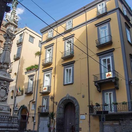 La Cattedrale Bed & Breakfast Napoli Bagian luar foto
