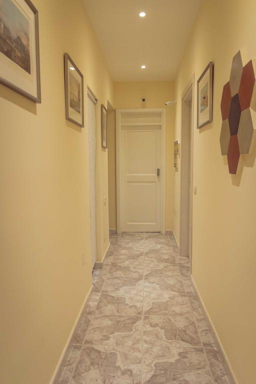 La Cattedrale Bed & Breakfast Napoli Bagian luar foto