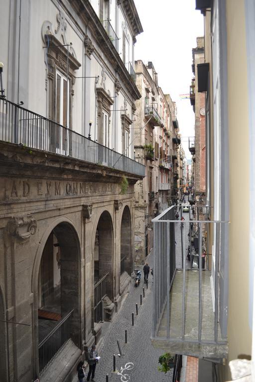 La Cattedrale Bed & Breakfast Napoli Bagian luar foto